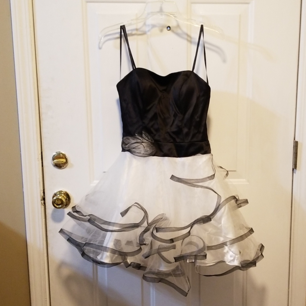 Black and white prom dress